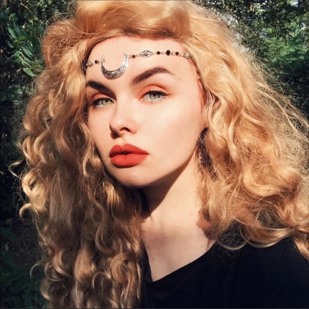 - 22” Strawberry Blonde Curly Wavy Lace Front Wig *NEW* - Picture 3 of 13